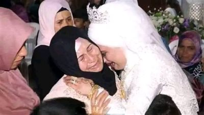 طلقها ليلة الزفاف فانتقمت منه 