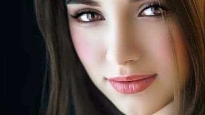 فى قلبى لؤلؤة همس كاتبة