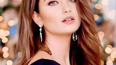 حافيه على اشواك من ذهب 