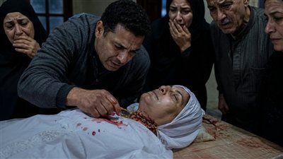 لعڼة السلسلة الذهبية بقلم الهواري 