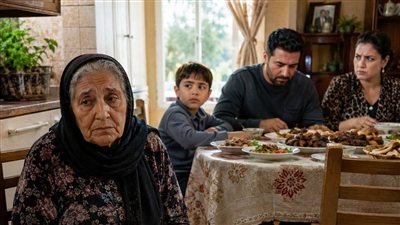 مرات ابني ل مني السيد 
